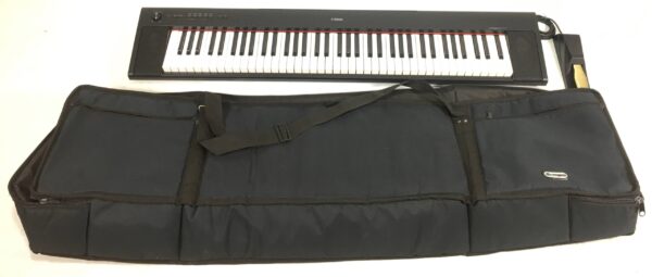 Yamaha NP32B Piaggero con custodia e pedale