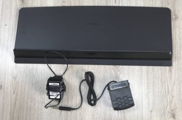 Yamaha P-225