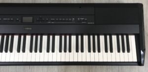 Yamaha P-525 B