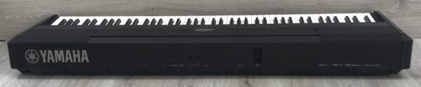 Yamaha P-525 B