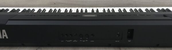 Yamaha P-525 B