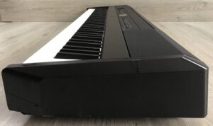 Yamaha P-525 B