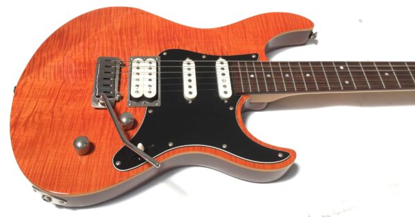 Yamaha Pacifica 612V Orange Satin con custodia