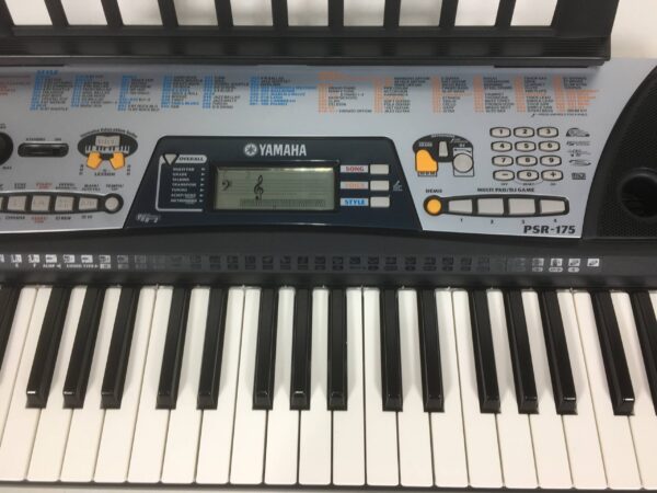 Yamaha PSR 175 con custodia