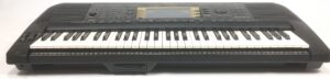 Yamaha PSR 730 con custodia e manuale