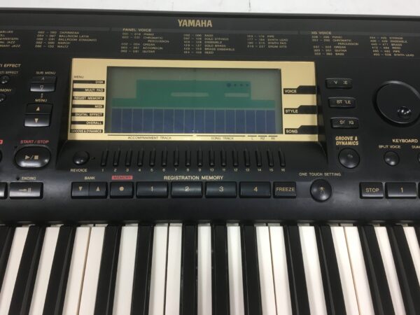 Yamaha PSR 730 con custodia e manuale