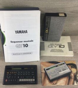 Yamaha QY10