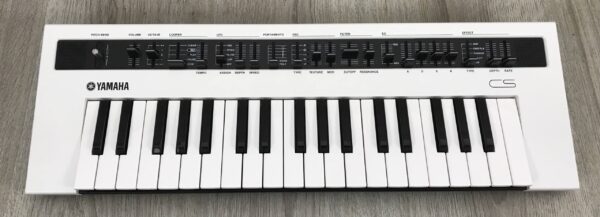 Yamaha Reface CS