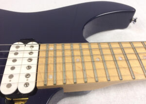 Yamaha RGX421DM con custodia rigida