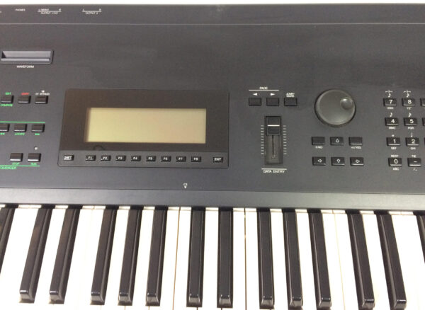 Yamaha SY99