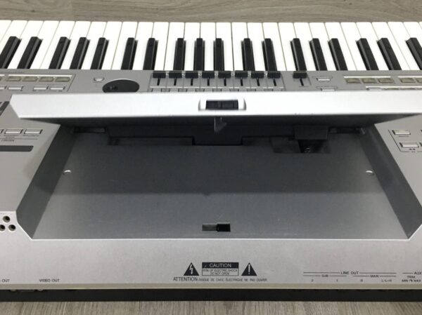 Yamaha Tyros 4