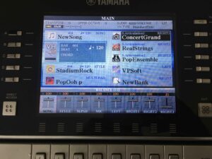 Yamaha Tyros 4