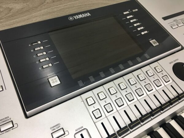 Yamaha Tyros 4
