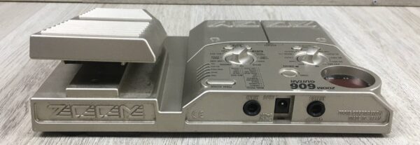 ZOOM 606