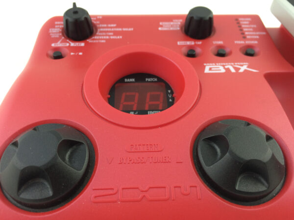 Zoom B1x