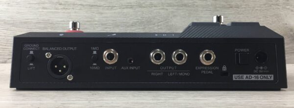 Zoom B2 Four