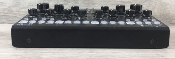 Erica Synths DB-01 Bassline