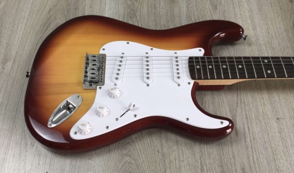 Fender Squier Bullet Stratocaster Sunburst