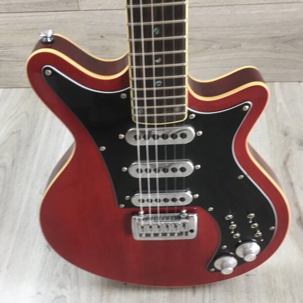 Harley Benton BM-75 + PU tipo Burns Trisonic