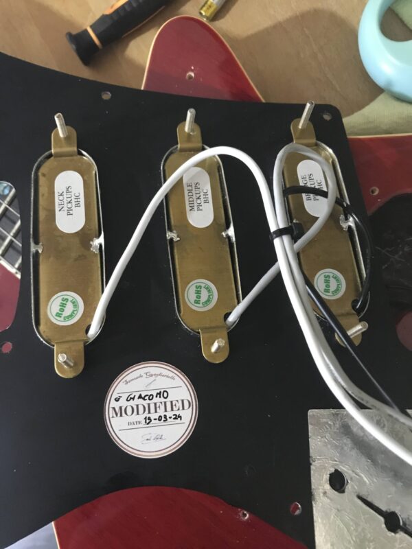 Harley Benton BM-75 + PU tipo Burns Trisonic