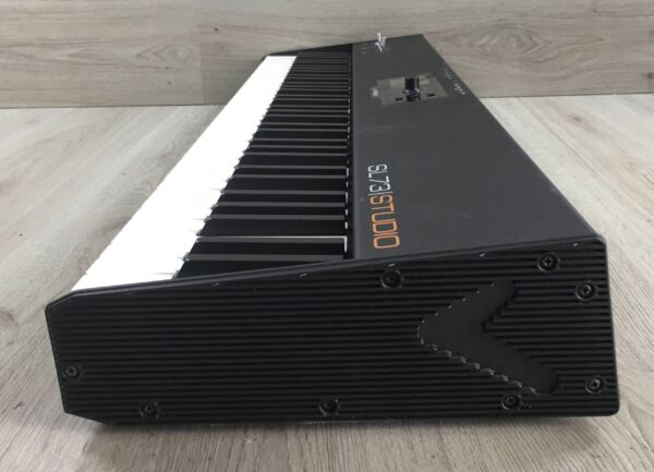 Studiologic SL73