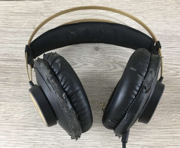 AKG K92