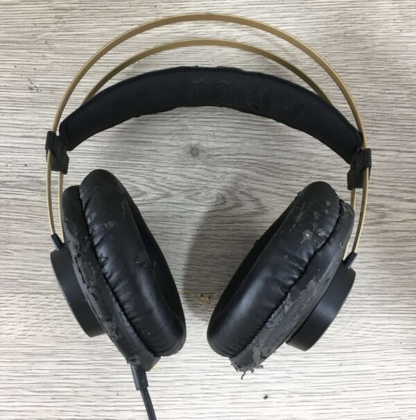 AKG K92