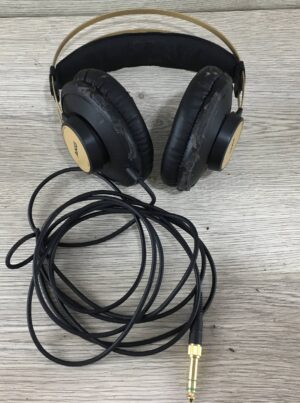 AKG K92