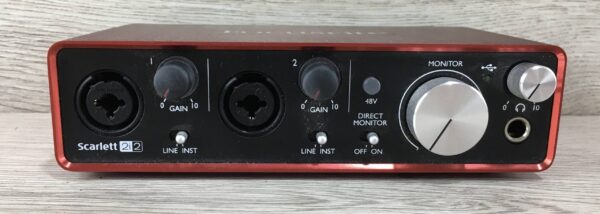 Focusrite Scarlett 2i2 2GEN