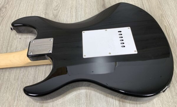 Yamaha EG112C